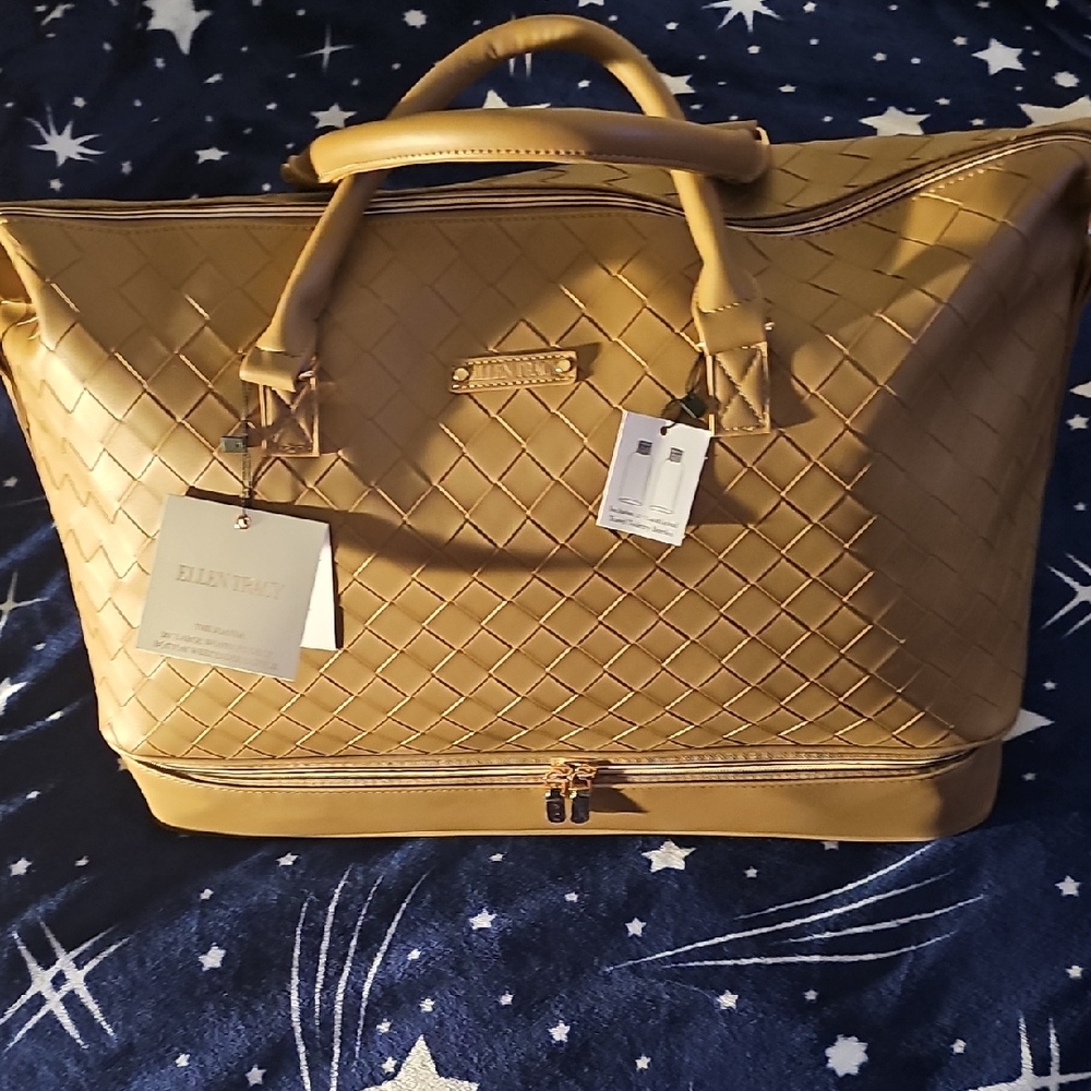 Ellen Tracy Brown Travel Bag with Quilted Design